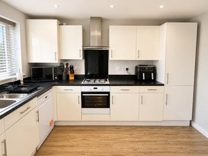 Kitchen- click for photo gallery